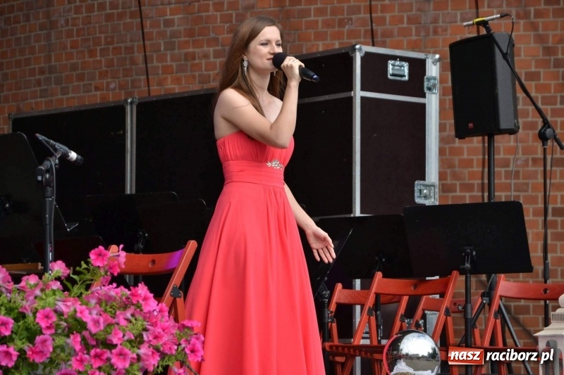 Zdjęcie w galerii na portalu naszraciborz.pl: Orkiestra Bundeswery wystąpiła na Zamku Piastowskim FOTO i WIDEO wiadomości z regionu