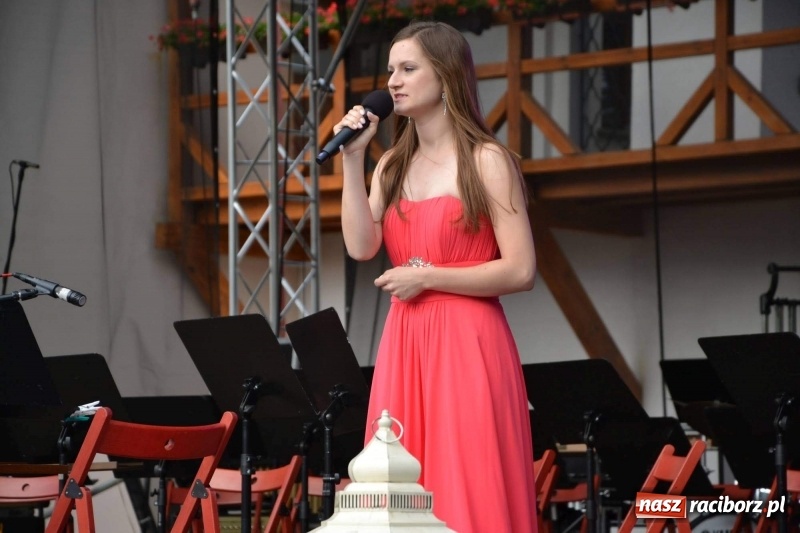 Zdjęcie w galerii na portalu naszraciborz.pl: Orkiestra Bundeswery wystąpiła na Zamku Piastowskim FOTO i WIDEO wiadomości z regionu