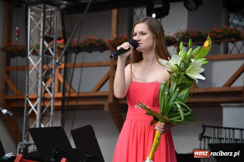 Zdjęcie w galerii na portalu naszraciborz.pl: Orkiestra Bundeswery wystąpiła na Zamku Piastowskim FOTO i WIDEO wiadomości z regionu