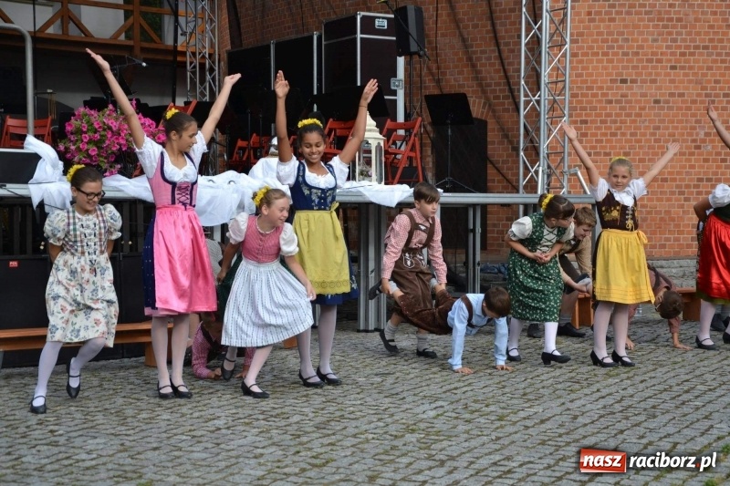 Zdjęcie w galerii na portalu naszraciborz.pl: Orkiestra Bundeswery wystąpiła na Zamku Piastowskim FOTO i WIDEO wiadomości z regionu