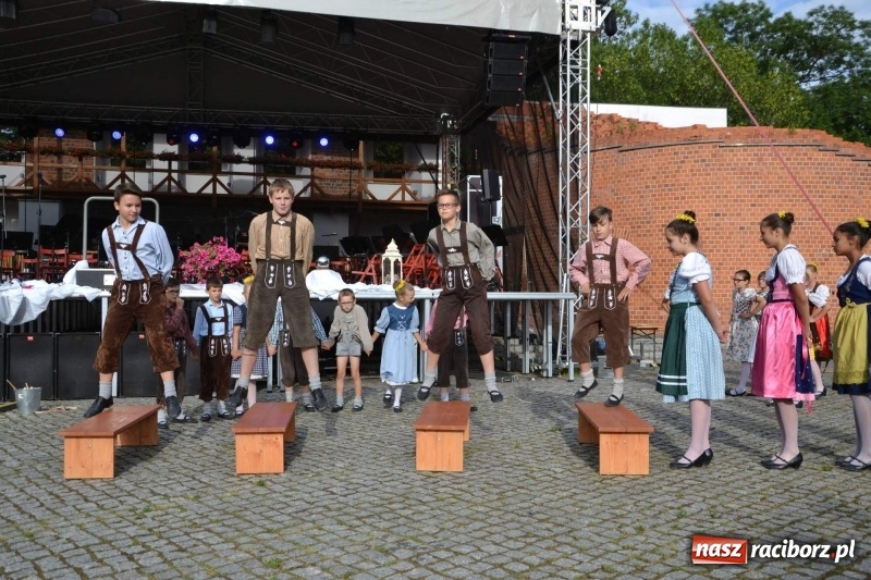 Zdjęcie w galerii na portalu naszraciborz.pl: Orkiestra Bundeswery wystąpiła na Zamku Piastowskim FOTO i WIDEO wiadomości z regionu