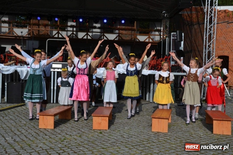 Zdjęcie w galerii na portalu naszraciborz.pl: Orkiestra Bundeswery wystąpiła na Zamku Piastowskim FOTO i WIDEO wiadomości z regionu