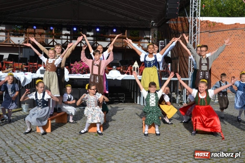 Zdjęcie w galerii na portalu naszraciborz.pl: Orkiestra Bundeswery wystąpiła na Zamku Piastowskim FOTO i WIDEO wiadomości z regionu