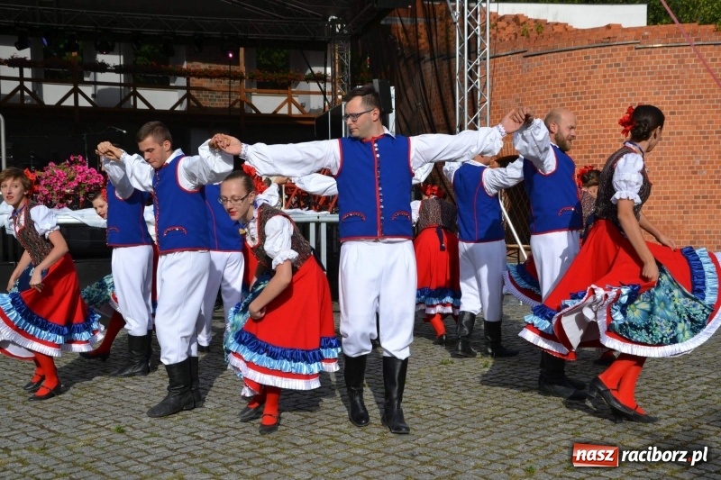 Zdjęcie w galerii na portalu naszraciborz.pl: Orkiestra Bundeswery wystąpiła na Zamku Piastowskim FOTO i WIDEO wiadomości z regionu