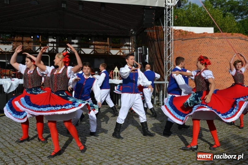 Zdjęcie w galerii na portalu naszraciborz.pl: Orkiestra Bundeswery wystąpiła na Zamku Piastowskim FOTO i WIDEO wiadomości z regionu
