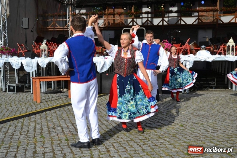 Zdjęcie w galerii na portalu naszraciborz.pl: Orkiestra Bundeswery wystąpiła na Zamku Piastowskim FOTO i WIDEO wiadomości z regionu