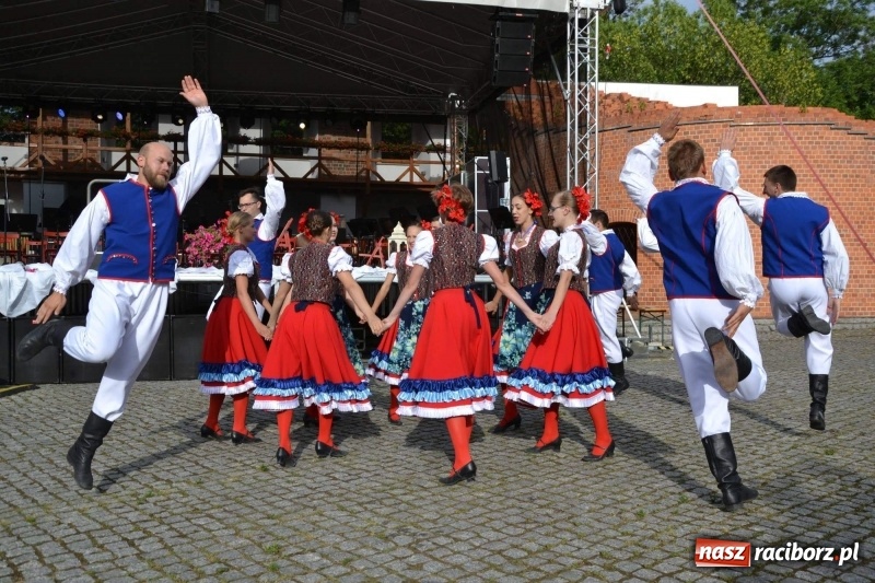 Zdjęcie w galerii na portalu naszraciborz.pl: Orkiestra Bundeswery wystąpiła na Zamku Piastowskim FOTO i WIDEO wiadomości z regionu