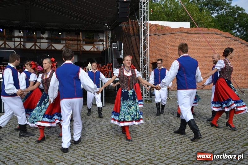 Zdjęcie w galerii na portalu naszraciborz.pl: Orkiestra Bundeswery wystąpiła na Zamku Piastowskim FOTO i WIDEO wiadomości z regionu