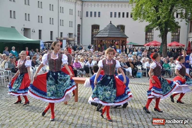 Zdjęcie w galerii na portalu naszraciborz.pl: Orkiestra Bundeswery wystąpiła na Zamku Piastowskim FOTO i WIDEO wiadomości z regionu