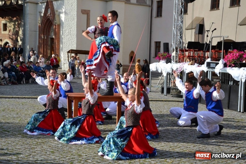 Zdjęcie w galerii na portalu naszraciborz.pl: Orkiestra Bundeswery wystąpiła na Zamku Piastowskim FOTO i WIDEO wiadomości z regionu