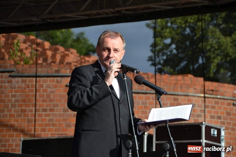 Zdjęcie w galerii na portalu naszraciborz.pl: Orkiestra Bundeswery wystąpiła na Zamku Piastowskim FOTO i WIDEO wiadomości z regionu