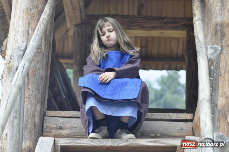 Zdjęcie w galerii na portalu naszraciborz.pl: Ruszył Raciborski Festiwal Średniowieczny. Zobaczcie leśne manewry wojów  wiadomości z regionu