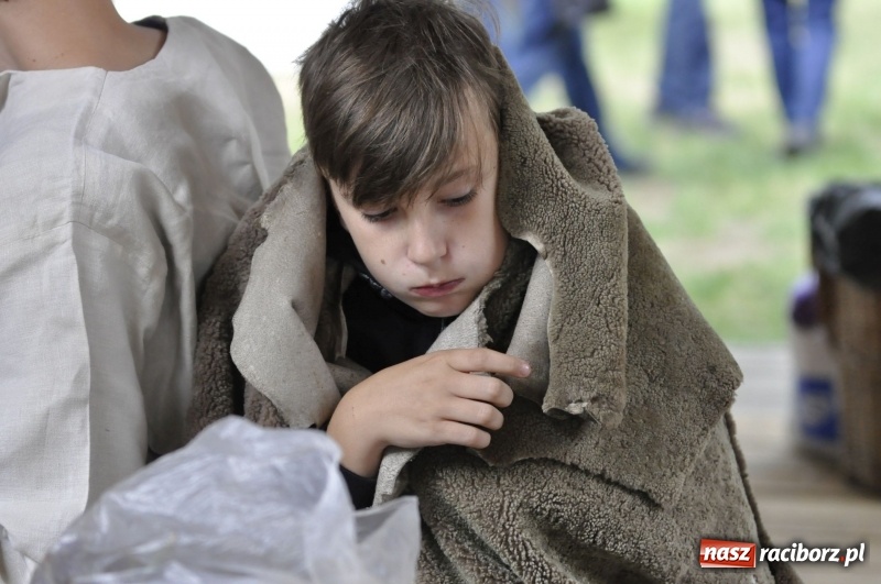 Zdjęcie w galerii na portalu naszraciborz.pl: Ruszył Raciborski Festiwal Średniowieczny. Zobaczcie leśne manewry wojów  wiadomości z regionu