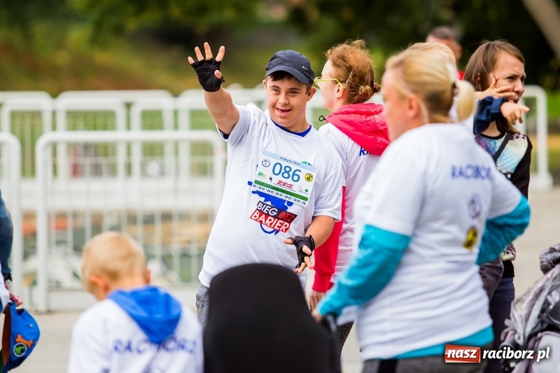 Zdjęcie w galerii na portalu naszraciborz.pl: Idealna pogoda i spora frekwencja. Pobiegli bez barier po raz trzeci FOTO i WIDEO wiadomości z regionu