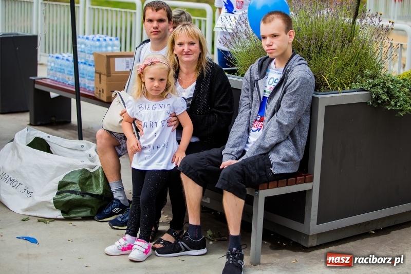 Zdjęcie w galerii na portalu naszraciborz.pl: Idealna pogoda i spora frekwencja. Pobiegli bez barier po raz trzeci FOTO i WIDEO wiadomości z regionu