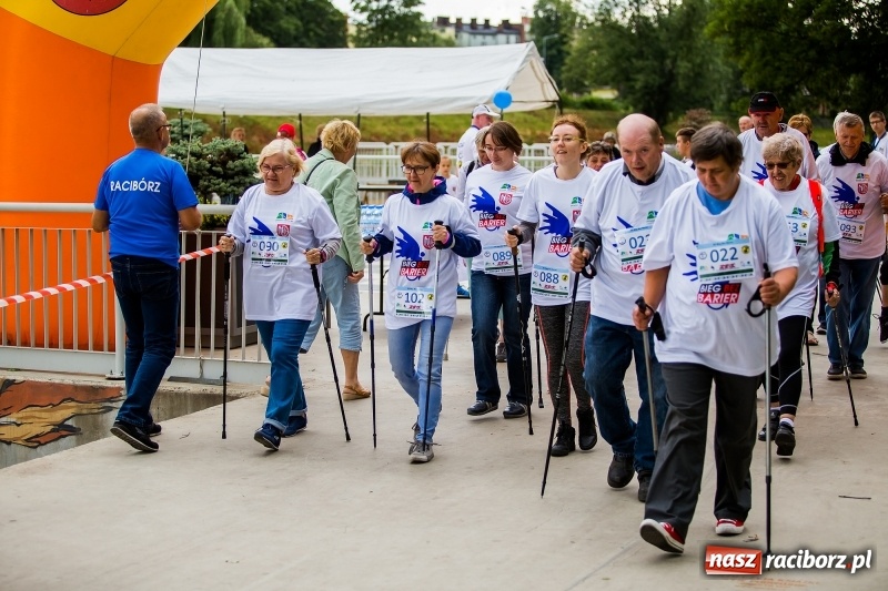 Zdjęcie w galerii na portalu naszraciborz.pl: Idealna pogoda i spora frekwencja. Pobiegli bez barier po raz trzeci FOTO i WIDEO wiadomości z regionu