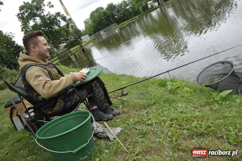 Zdjęcie w galerii na portalu naszraciborz.pl: Ryby źle znoszą zmianę frontu. Słabe wyniki podczas zawodów w Krowiarkach  wiadomości z regionu