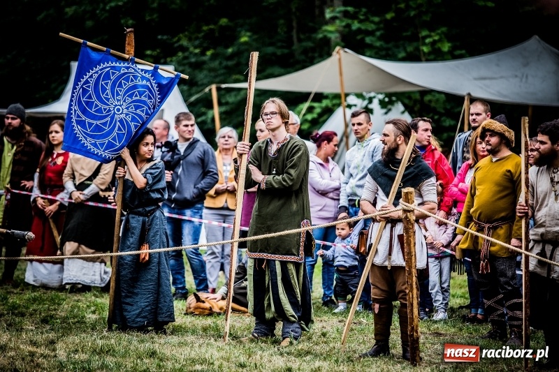 Zdjęcie w galerii na portalu naszraciborz.pl: Chwała Racibórz! Wojowie stoczyli bitwę na śmierć i życie FOTO i WIDEO wiadomości z regionu