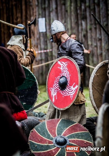 Zdjęcie w galerii na portalu naszraciborz.pl: Chwała Racibórz! Wojowie stoczyli bitwę na śmierć i życie FOTO i WIDEO wiadomości z regionu