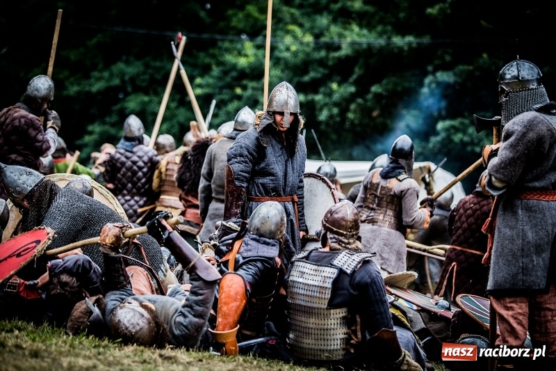 Zdjęcie w galerii na portalu naszraciborz.pl: Chwała Racibórz! Wojowie stoczyli bitwę na śmierć i życie FOTO i WIDEO wiadomości z regionu