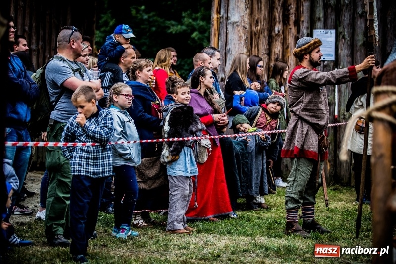 Zdjęcie w galerii na portalu naszraciborz.pl: Chwała Racibórz! Wojowie stoczyli bitwę na śmierć i życie FOTO i WIDEO wiadomości z regionu