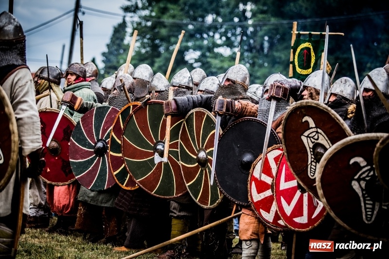 Zdjęcie w galerii na portalu naszraciborz.pl: Chwała Racibórz! Wojowie stoczyli bitwę na śmierć i życie FOTO i WIDEO wiadomości z regionu