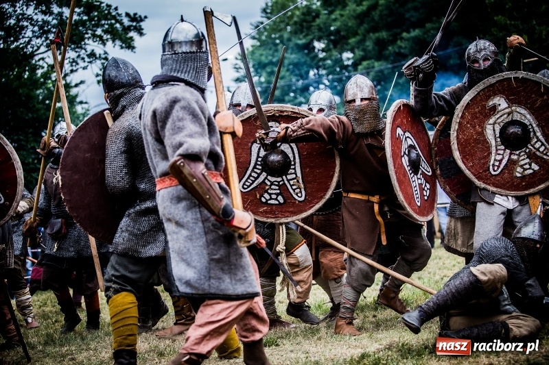 Zdjęcie w galerii na portalu naszraciborz.pl: Chwała Racibórz! Wojowie stoczyli bitwę na śmierć i życie FOTO i WIDEO wiadomości z regionu