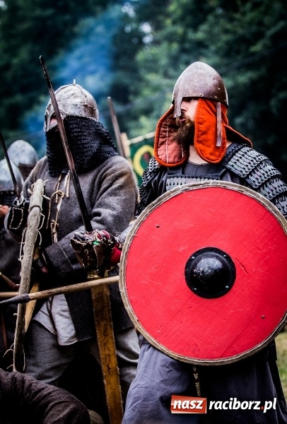 Zdjęcie w galerii na portalu naszraciborz.pl: Chwała Racibórz! Wojowie stoczyli bitwę na śmierć i życie FOTO i WIDEO wiadomości z regionu