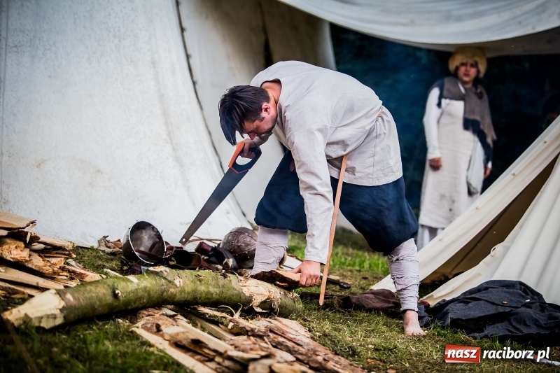 Zdjęcie w galerii na portalu naszraciborz.pl: Chwała Racibórz! Wojowie stoczyli bitwę na śmierć i życie FOTO i WIDEO wiadomości z regionu