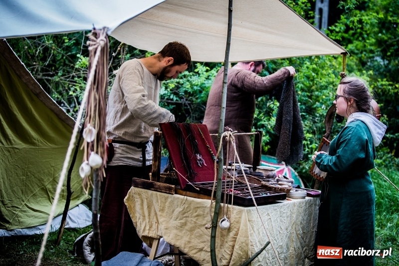 Zdjęcie w galerii na portalu naszraciborz.pl: Chwała Racibórz! Wojowie stoczyli bitwę na śmierć i życie FOTO i WIDEO wiadomości z regionu