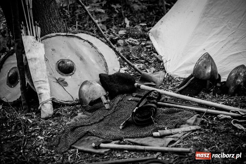 Zdjęcie w galerii na portalu naszraciborz.pl: Chwała Racibórz! Wojowie stoczyli bitwę na śmierć i życie FOTO i WIDEO wiadomości z regionu