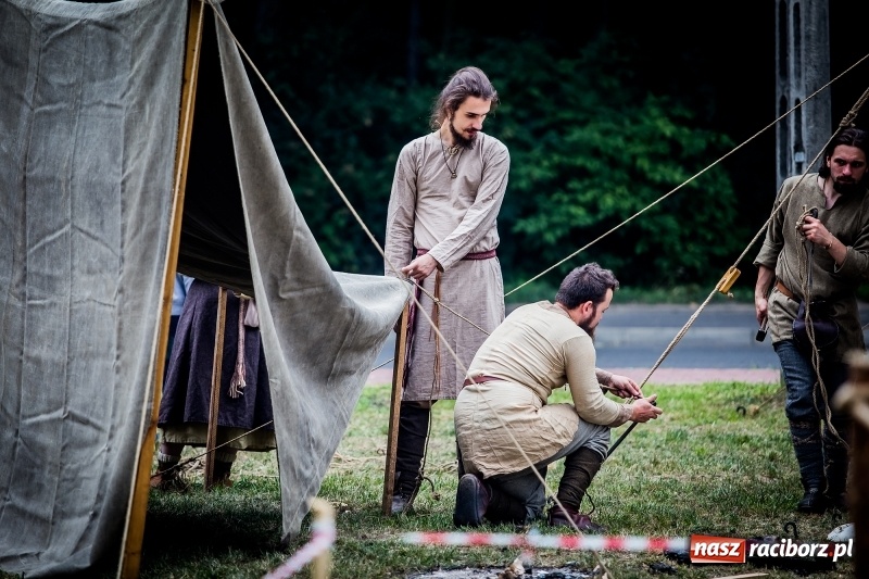 Zdjęcie w galerii na portalu naszraciborz.pl: Chwała Racibórz! Wojowie stoczyli bitwę na śmierć i życie FOTO i WIDEO wiadomości z regionu