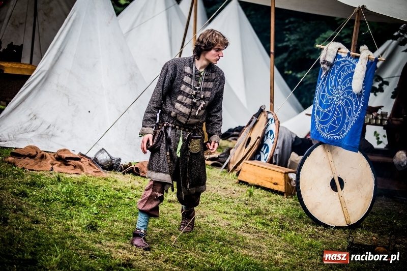 Zdjęcie w galerii na portalu naszraciborz.pl: Chwała Racibórz! Wojowie stoczyli bitwę na śmierć i życie FOTO i WIDEO wiadomości z regionu