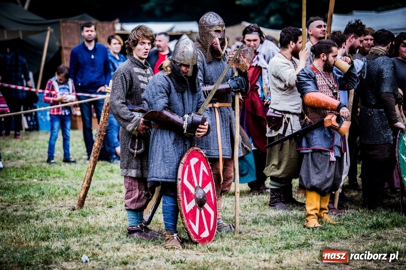 Zdjęcie w galerii na portalu naszraciborz.pl: Chwała Racibórz! Wojowie stoczyli bitwę na śmierć i życie FOTO i WIDEO wiadomości z regionu
