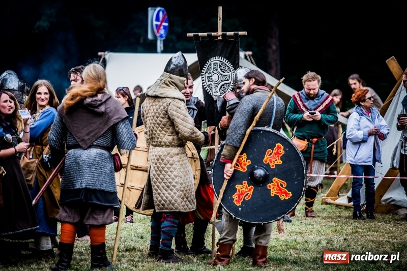 Zdjęcie w galerii na portalu naszraciborz.pl: Chwała Racibórz! Wojowie stoczyli bitwę na śmierć i życie FOTO i WIDEO wiadomości z regionu