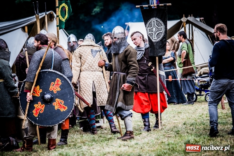 Zdjęcie w galerii na portalu naszraciborz.pl: Chwała Racibórz! Wojowie stoczyli bitwę na śmierć i życie FOTO i WIDEO wiadomości z regionu