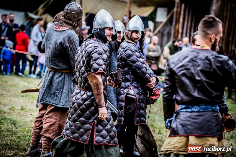 Zdjęcie w galerii na portalu naszraciborz.pl: Chwała Racibórz! Wojowie stoczyli bitwę na śmierć i życie FOTO i WIDEO wiadomości z regionu