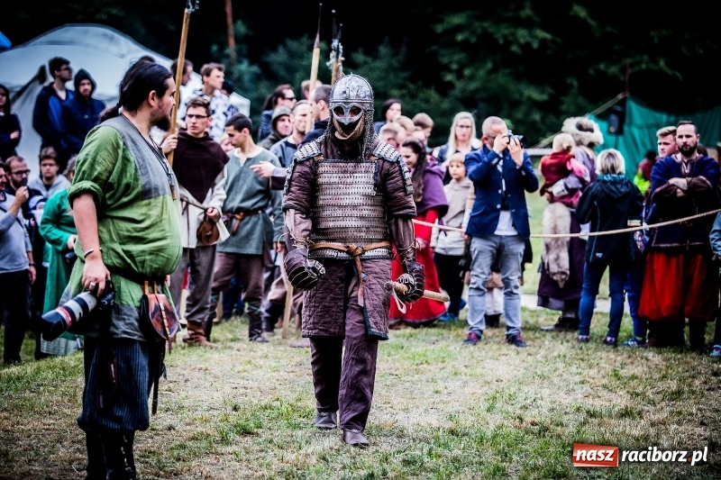 Zdjęcie w galerii na portalu naszraciborz.pl: Chwała Racibórz! Wojowie stoczyli bitwę na śmierć i życie FOTO i WIDEO wiadomości z regionu