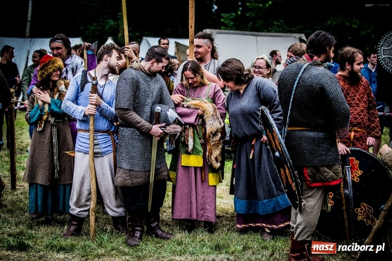 Zdjęcie w galerii na portalu naszraciborz.pl: Chwała Racibórz! Wojowie stoczyli bitwę na śmierć i życie FOTO i WIDEO wiadomości z regionu