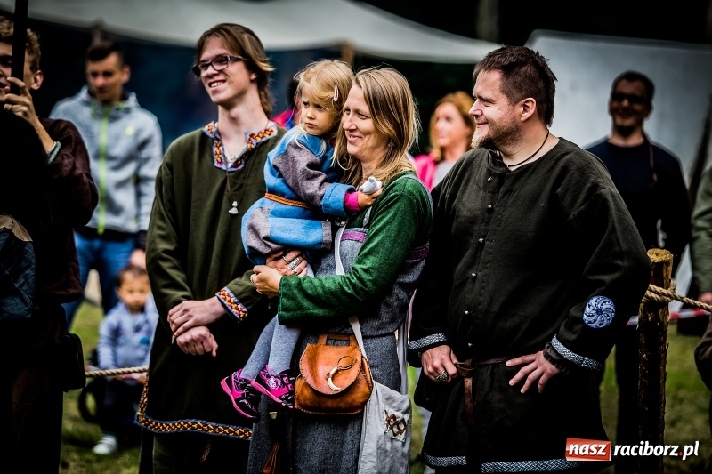 Zdjęcie w galerii na portalu naszraciborz.pl: Chwała Racibórz! Wojowie stoczyli bitwę na śmierć i życie FOTO i WIDEO wiadomości z regionu