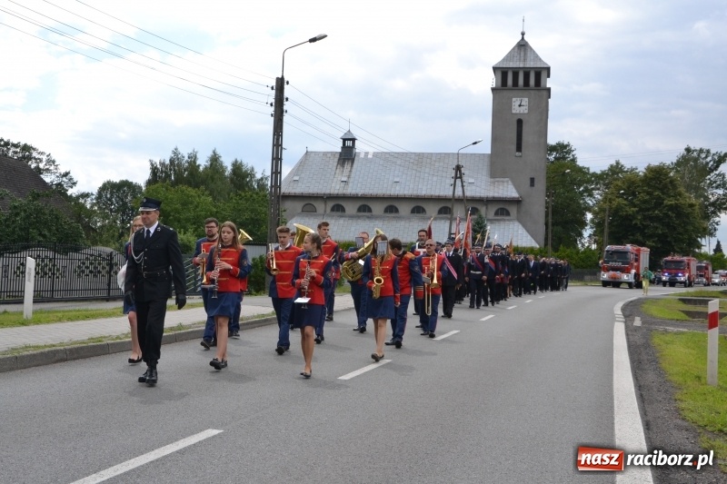 Zdjęcie w galerii na portalu naszraciborz.pl: Bogu na chwałę ludziom na ratunek. Jubileusz 115-lecia OSP w Zabełkowie  wiadomości z regionu