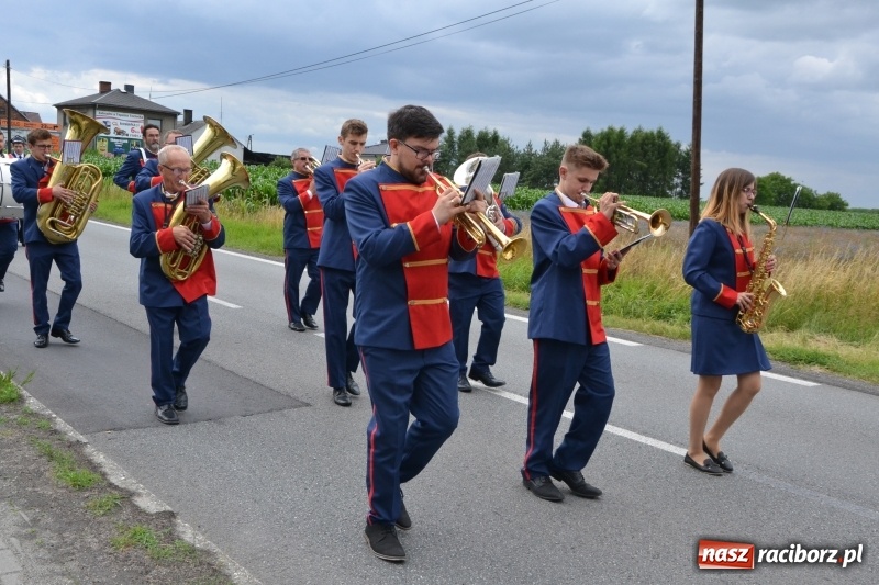 Zdjęcie w galerii na portalu naszraciborz.pl: Bogu na chwałę ludziom na ratunek. Jubileusz 115-lecia OSP w Zabełkowie  wiadomości z regionu
