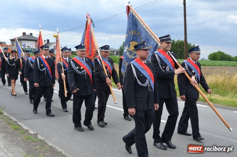 Zdjęcie w galerii na portalu naszraciborz.pl: Bogu na chwałę ludziom na ratunek. Jubileusz 115-lecia OSP w Zabełkowie  wiadomości z regionu