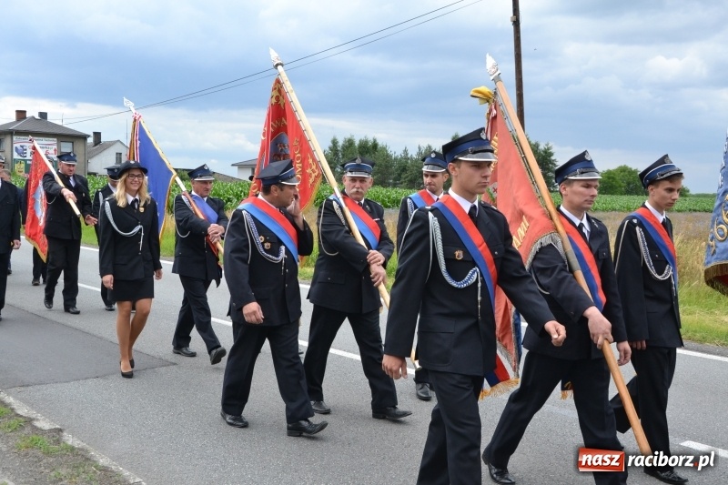 Zdjęcie w galerii na portalu naszraciborz.pl: Bogu na chwałę ludziom na ratunek. Jubileusz 115-lecia OSP w Zabełkowie  wiadomości z regionu