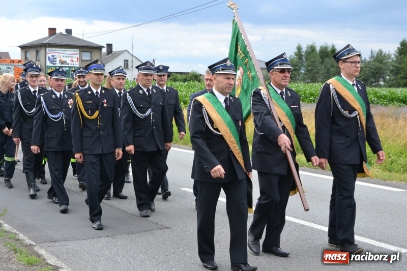 Zdjęcie w galerii na portalu naszraciborz.pl: Bogu na chwałę ludziom na ratunek. Jubileusz 115-lecia OSP w Zabełkowie  wiadomości z regionu