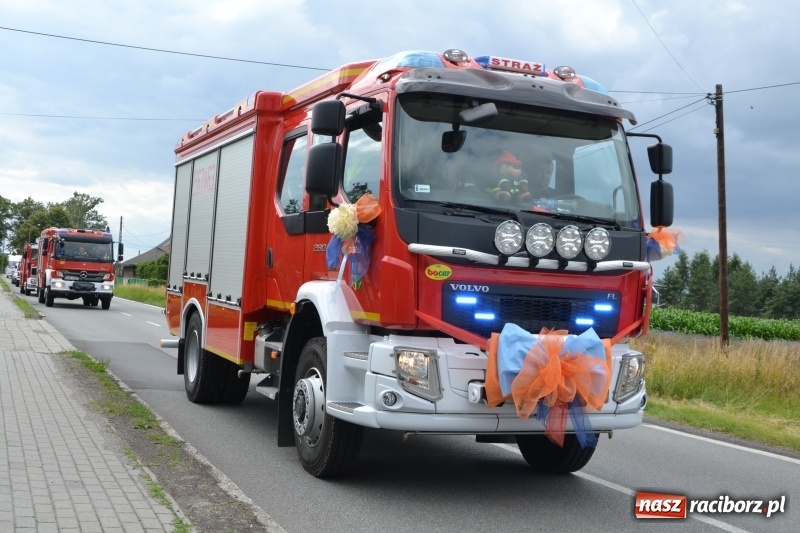Zdjęcie w galerii na portalu naszraciborz.pl: Bogu na chwałę ludziom na ratunek. Jubileusz 115-lecia OSP w Zabełkowie  wiadomości z regionu