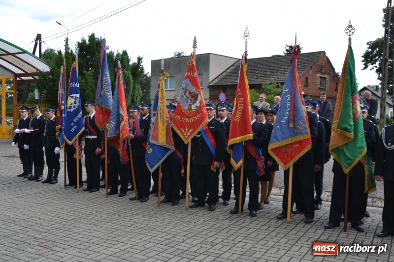 Zdjęcie w galerii na portalu naszraciborz.pl: Bogu na chwałę ludziom na ratunek. Jubileusz 115-lecia OSP w Zabełkowie  wiadomości z regionu