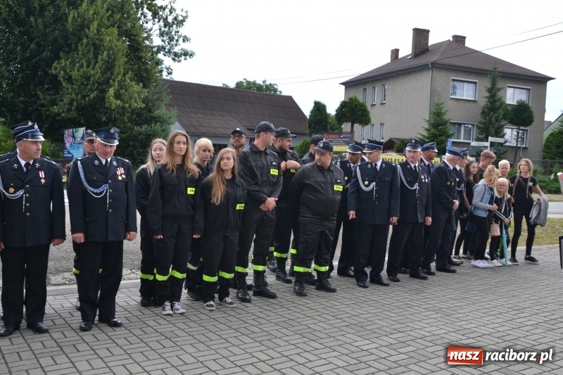 Zdjęcie w galerii na portalu naszraciborz.pl: Bogu na chwałę ludziom na ratunek. Jubileusz 115-lecia OSP w Zabełkowie  wiadomości z regionu