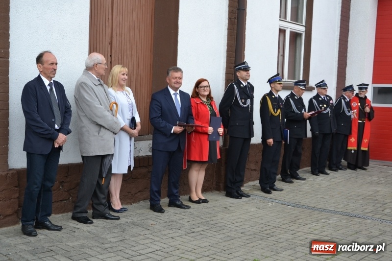 Zdjęcie w galerii na portalu naszraciborz.pl: Bogu na chwałę ludziom na ratunek. Jubileusz 115-lecia OSP w Zabełkowie  wiadomości z regionu