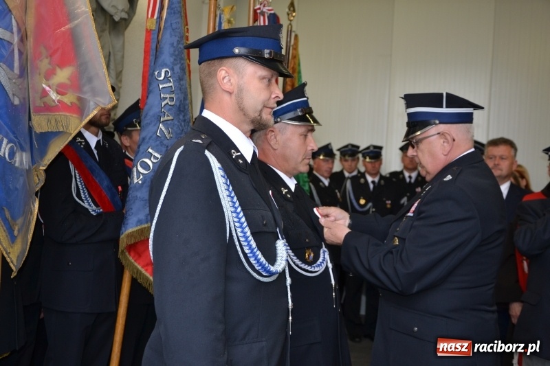 Zdjęcie w galerii na portalu naszraciborz.pl: Bogu na chwałę ludziom na ratunek. Jubileusz 115-lecia OSP w Zabełkowie  wiadomości z regionu